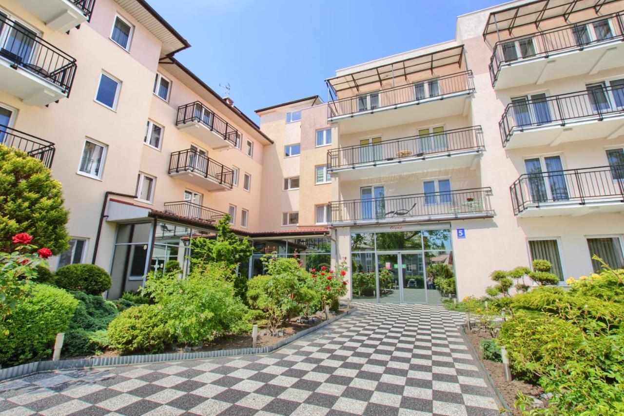 Apartment Olymp Kolobrzeg Ngoại thất bức ảnh